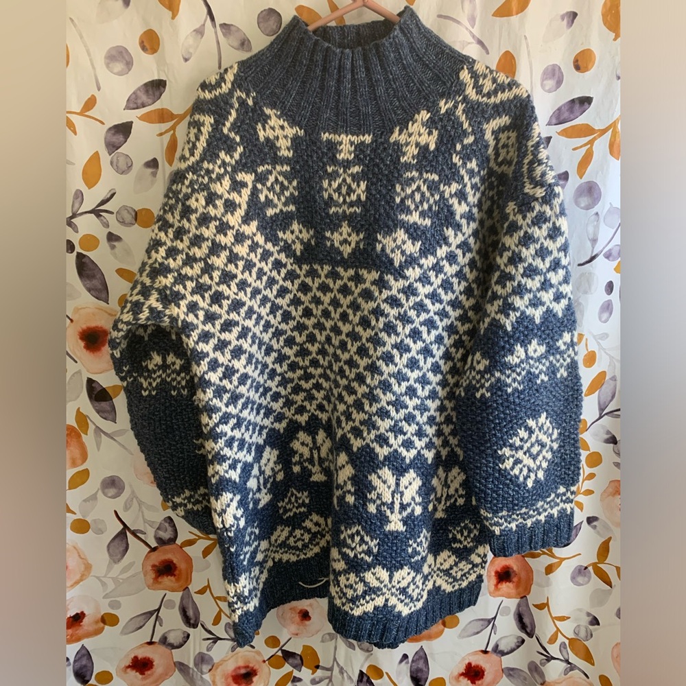 Studio B Knit Sweater/Dress Sz L